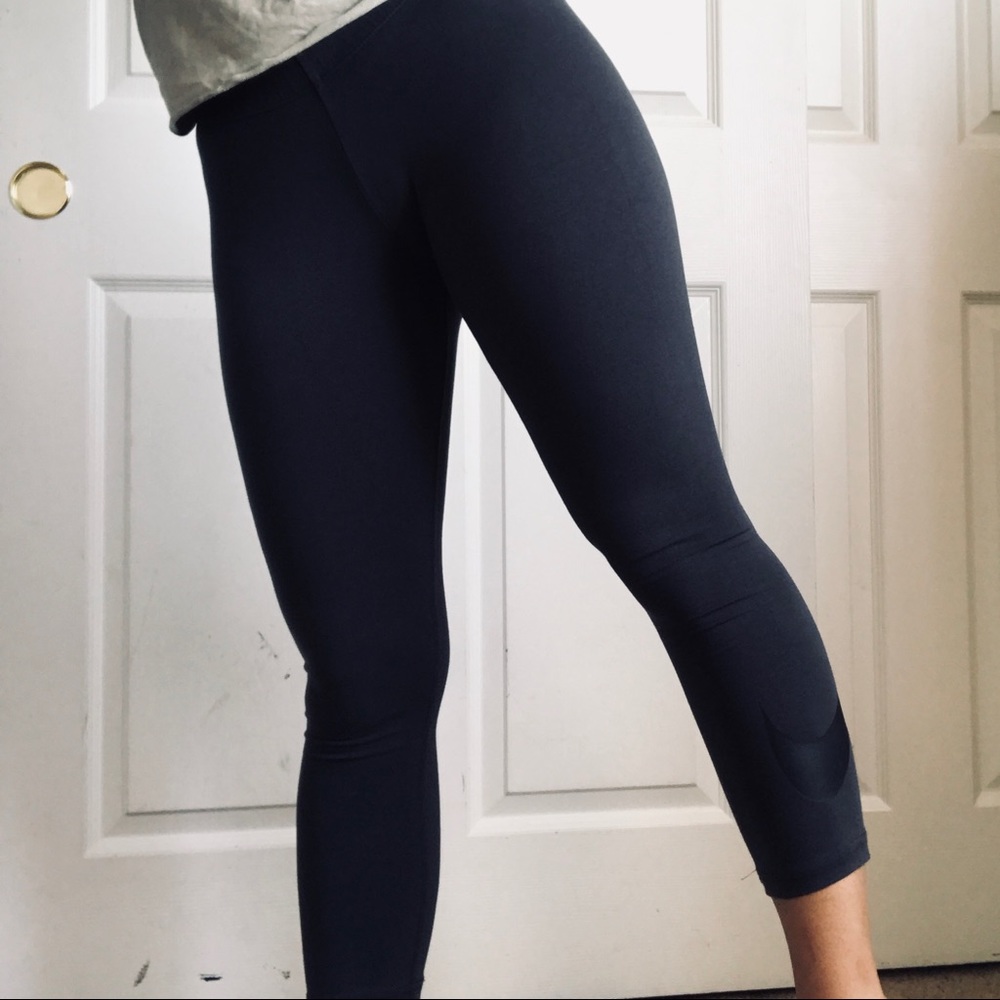 Nike Swoosh Leggings 🤘🏼